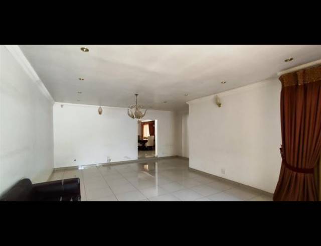 3 BEDROOM HOUSE FOR SALE IN BRACKENDOWNS